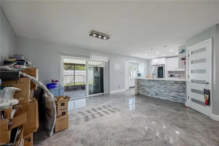 112  Airview  AVE, Lehigh Acres, FL 33936