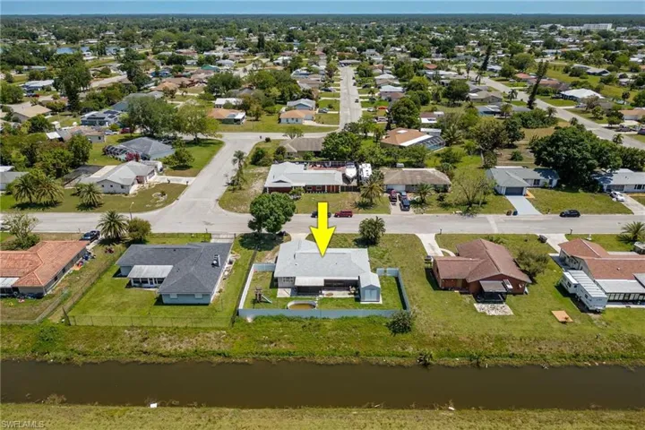 112  Airview  AVE, Lehigh Acres, FL 33936