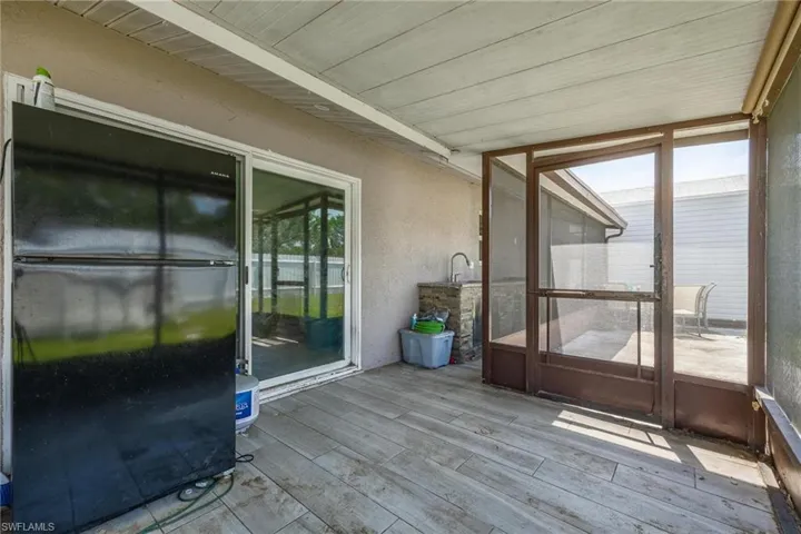 112  Airview  AVE, Lehigh Acres, FL 33936