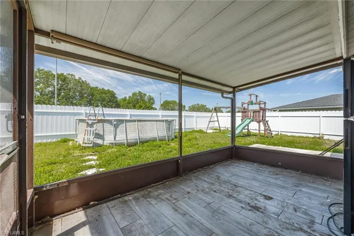 112  Airview  AVE, Lehigh Acres, FL 33936