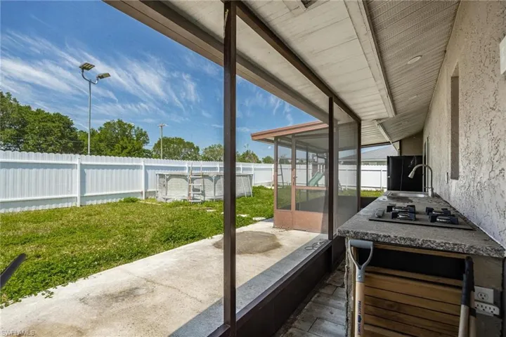 112  Airview  AVE, Lehigh Acres, FL 33936