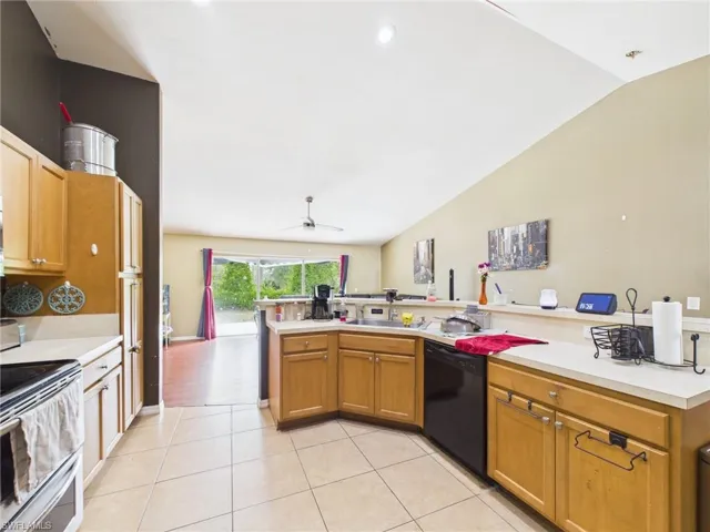1858 Marlboro Ln, Lehigh Acres, Florida 33972
