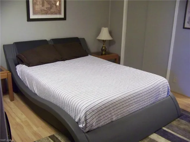 Guest bedroom