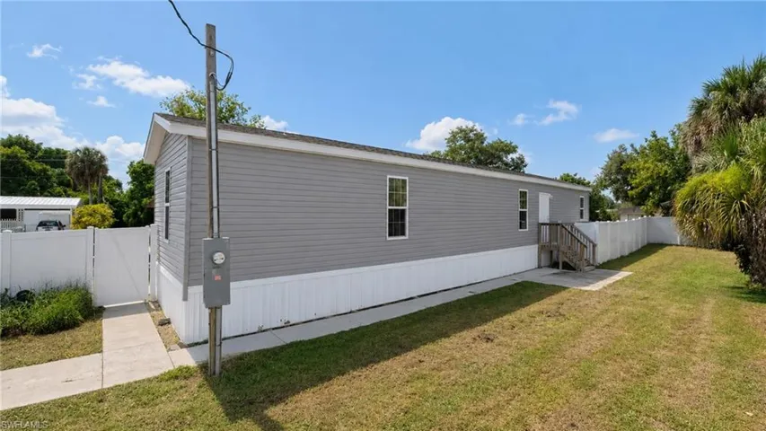 21190 Cypress Park Cir W, Estero, Florida 33928