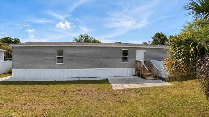 21190 Cypress Park Cir W, Estero, Florida 33928