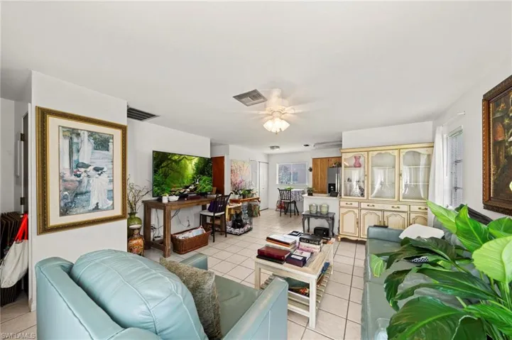 1111 SE 8th  TER, Cape Coral, FL 33990