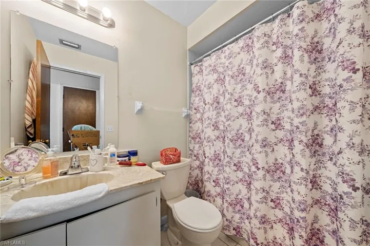1111 SE 8th  TER, Cape Coral, FL 33990