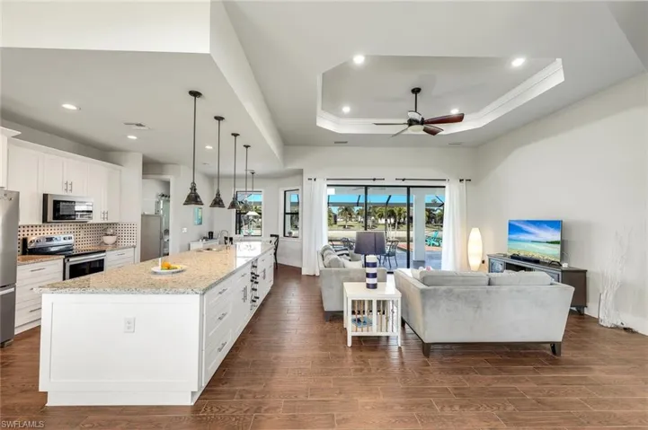 237 SW 21st  ST, Cape Coral, FL 33991