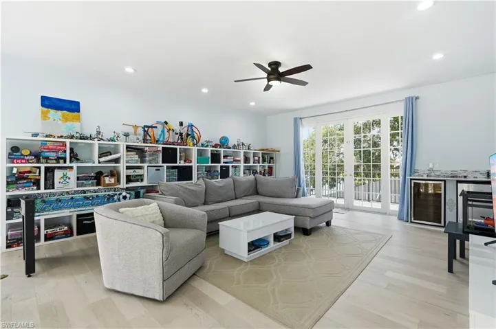 1394 King Sago Ct, Naples, Florida 34119