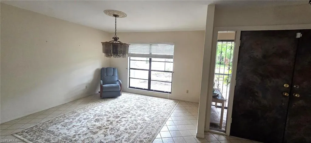 5869 Tallowood Cir, Fort Myers, Florida 33919