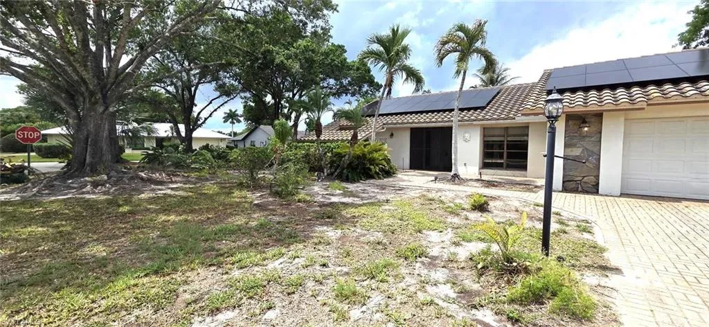 5869 Tallowood Cir, Fort Myers, Florida 33919