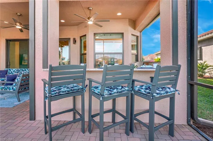 View of patio / terrace with ceiling fan