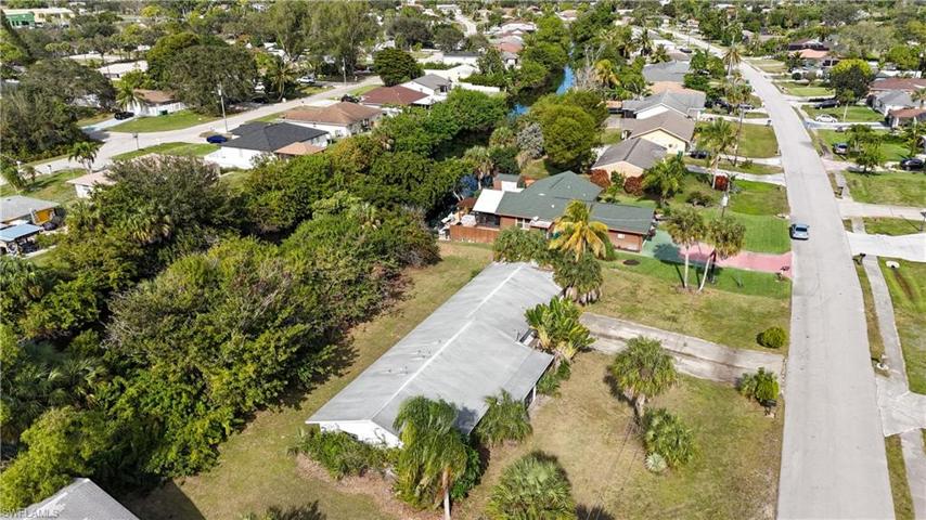Neighborhood View