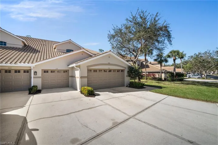 8488  Radcliffe  TER, Naples, FL 34120