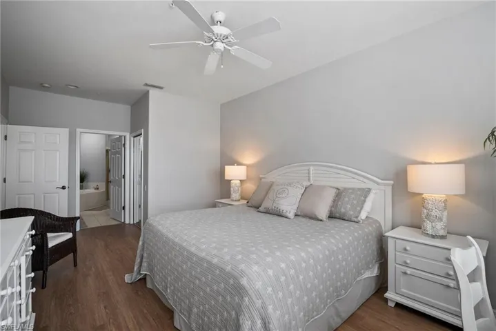 8488  Radcliffe  TER, Naples, FL 34120