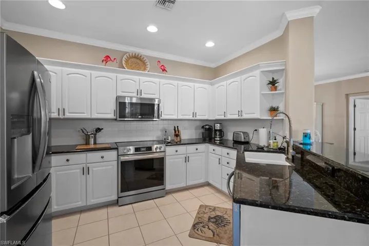 8488  Radcliffe  TER, Naples, FL 34120