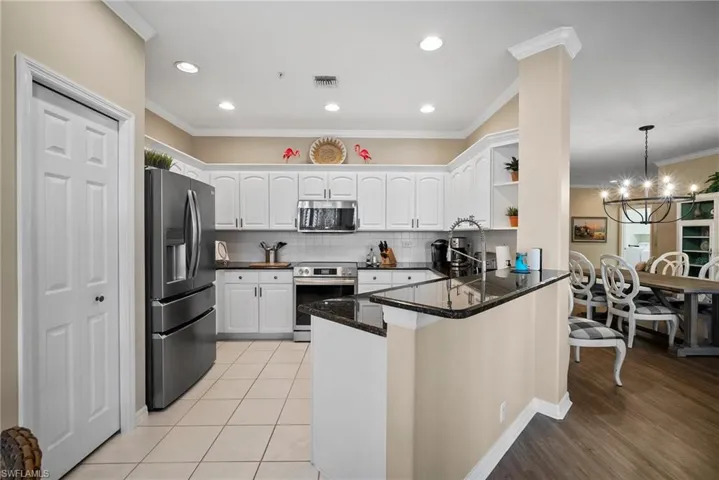 8488  Radcliffe  TER, Naples, FL 34120