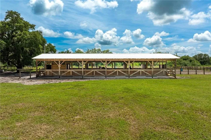 1125 Bronco Ct, Labelle Fl 33935