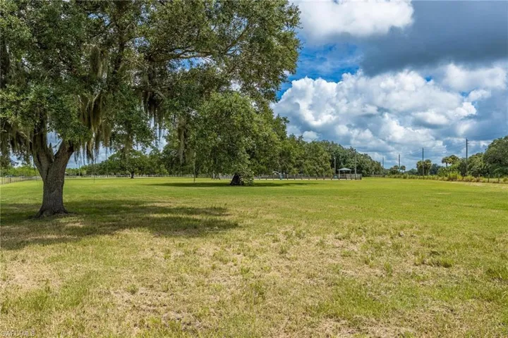 1125 Bronco Ct, Labelle Fl 33935
