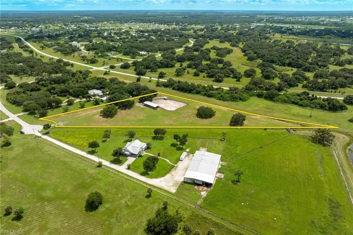 1125 Bronco Ct, Labelle Fl 33935