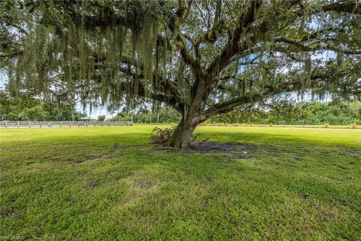 1125 Bronco Ct, Labelle Fl 33935