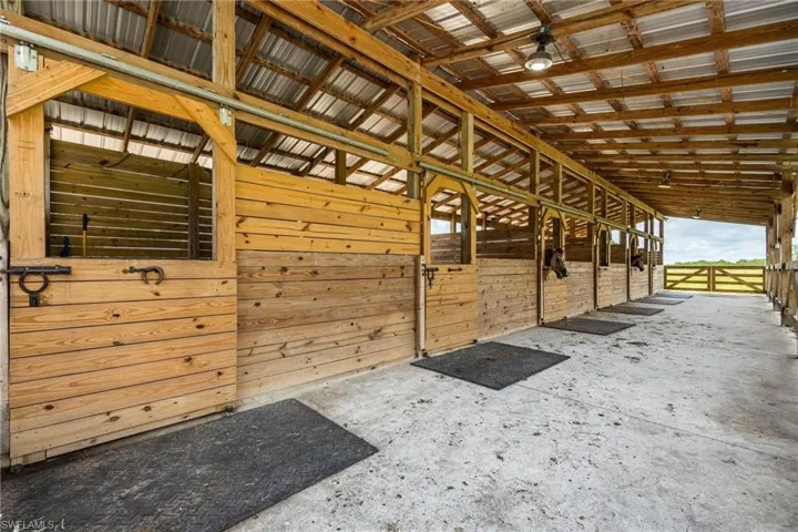 1125 Bronco Ct, Labelle Fl 33935