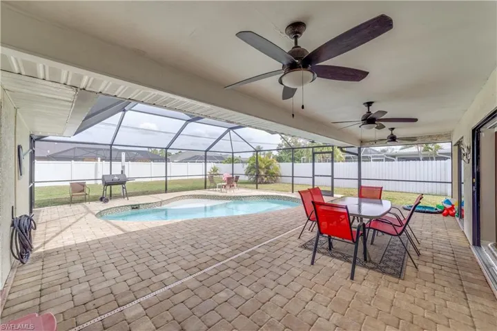 Large covered lanai and pool