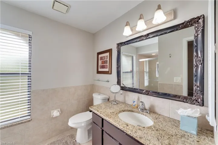 Ensuite primary bathroom
