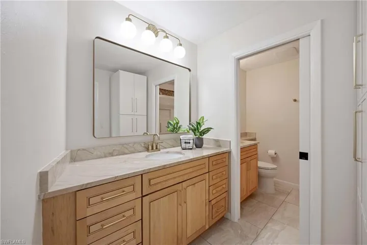 425  Pine Lake  DR, Naples, FL 34112