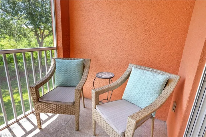 15979 Mandolin Bay Dr 202, Fort Myers, Florida 33908