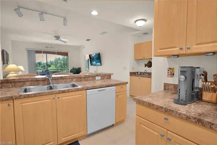 15979 Mandolin Bay Dr 202, Fort Myers, Florida 33908