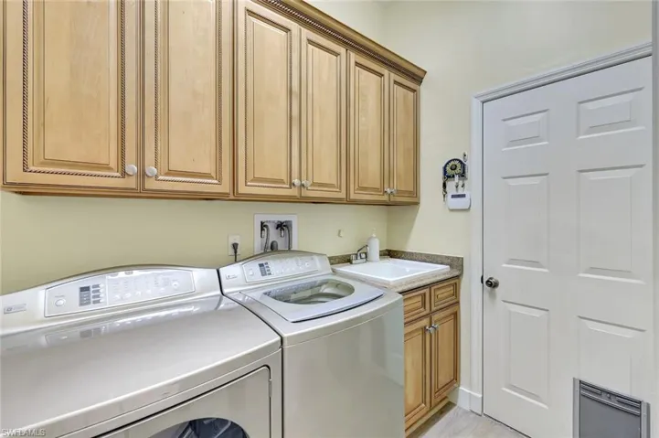 10401 Quail Crown Dr, Naples, Florida 34119