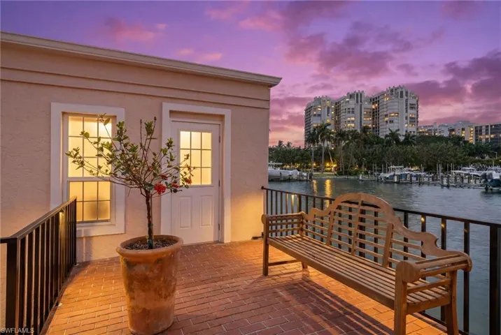 4000 Gulf Shore Blvd N 3300, Naples, Florida 34103