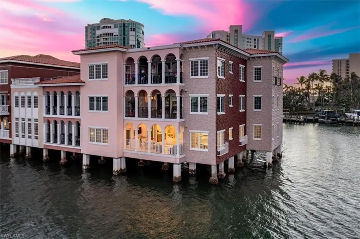 4000 Gulf Shore Blvd N 3300, Naples, Florida 34103