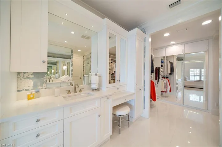 4000 Gulf Shore Blvd N 3300, Naples, Florida 34103