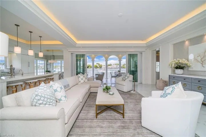 4000 Gulf Shore Blvd N 3300, Naples, Florida 34103