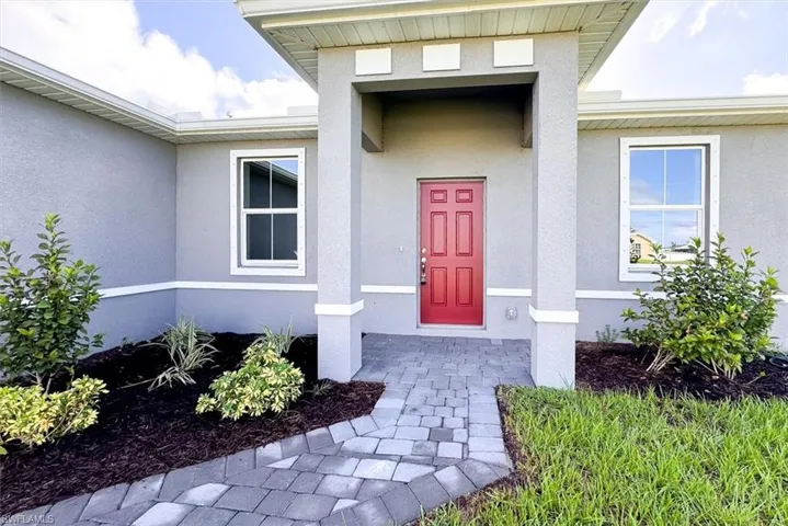 View of property entrance