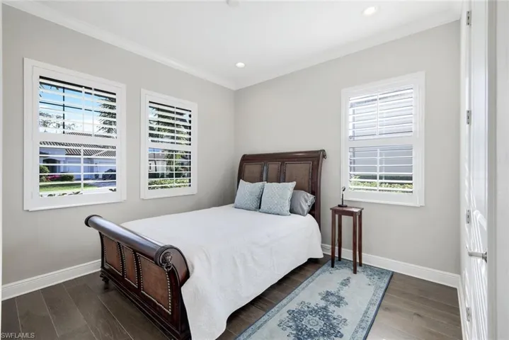 Guest bedroom #1
