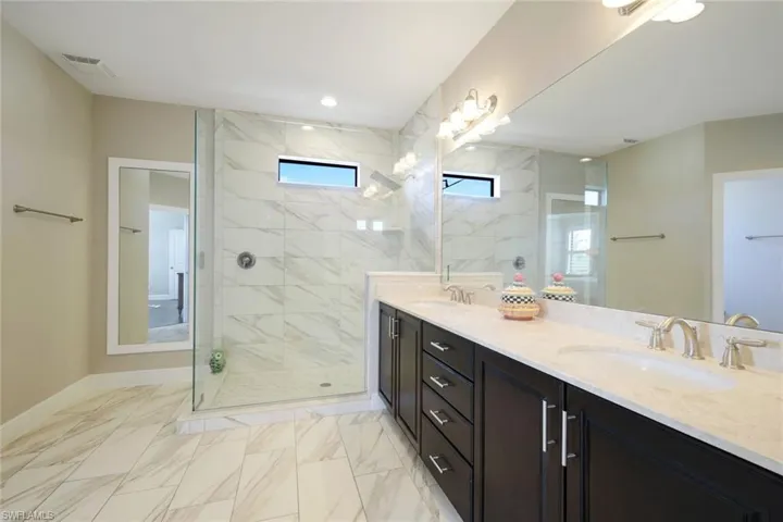 Primary bath