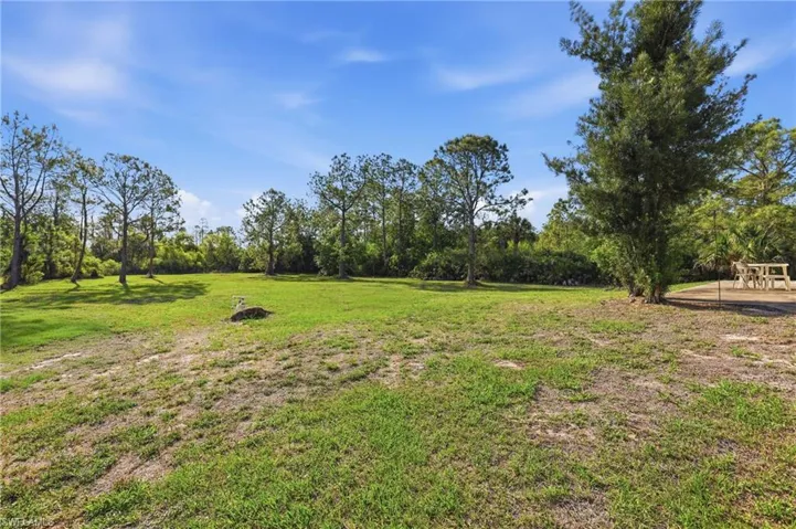 1940  Desoto N BLVD, Naples, FL 34120