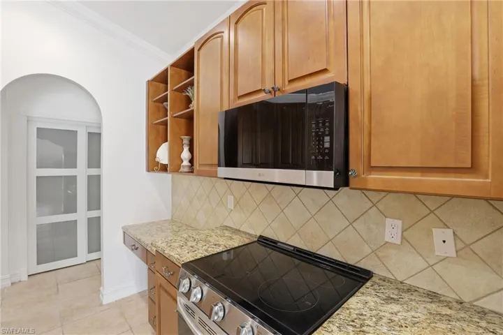 1940  Desoto N BLVD, Naples, FL 34120