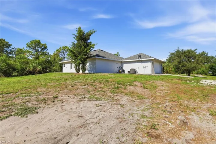 1940  Desoto N BLVD, Naples, FL 34120