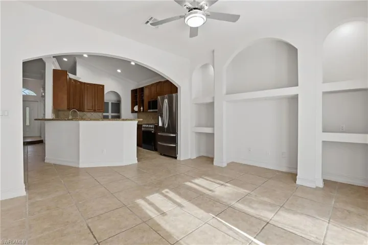 1940  Desoto N BLVD, Naples, FL 34120