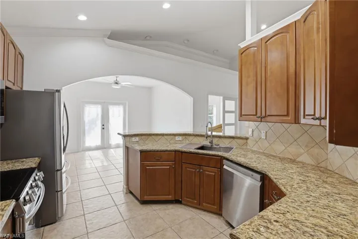 1940  Desoto N BLVD, Naples, FL 34120
