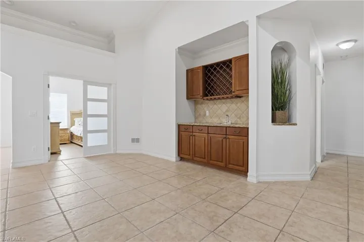 1940  Desoto N BLVD, Naples, FL 34120