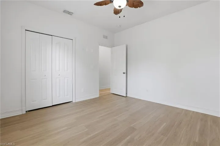 1940  Desoto N BLVD, Naples, FL 34120