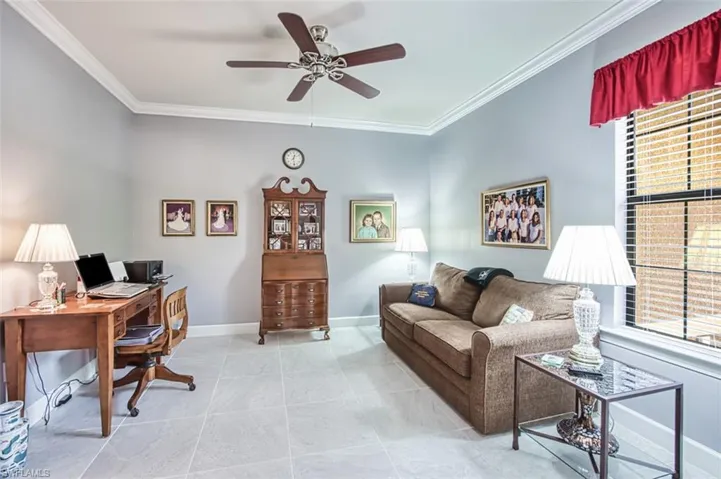 Flex room off entry