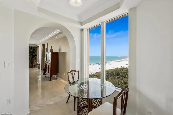 Breakfast nook with fantastic views of the beach and water