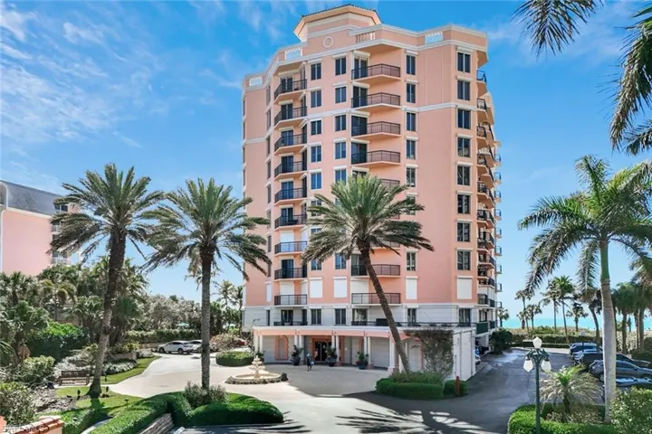 Dunnfoire is a very quiet, exclusive luxury condo building