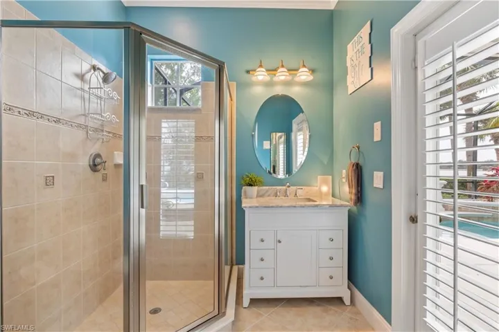 Guest bathroom, also the pool bath.